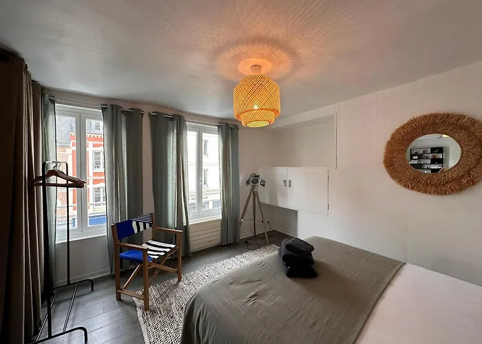 شقة Large In Center *